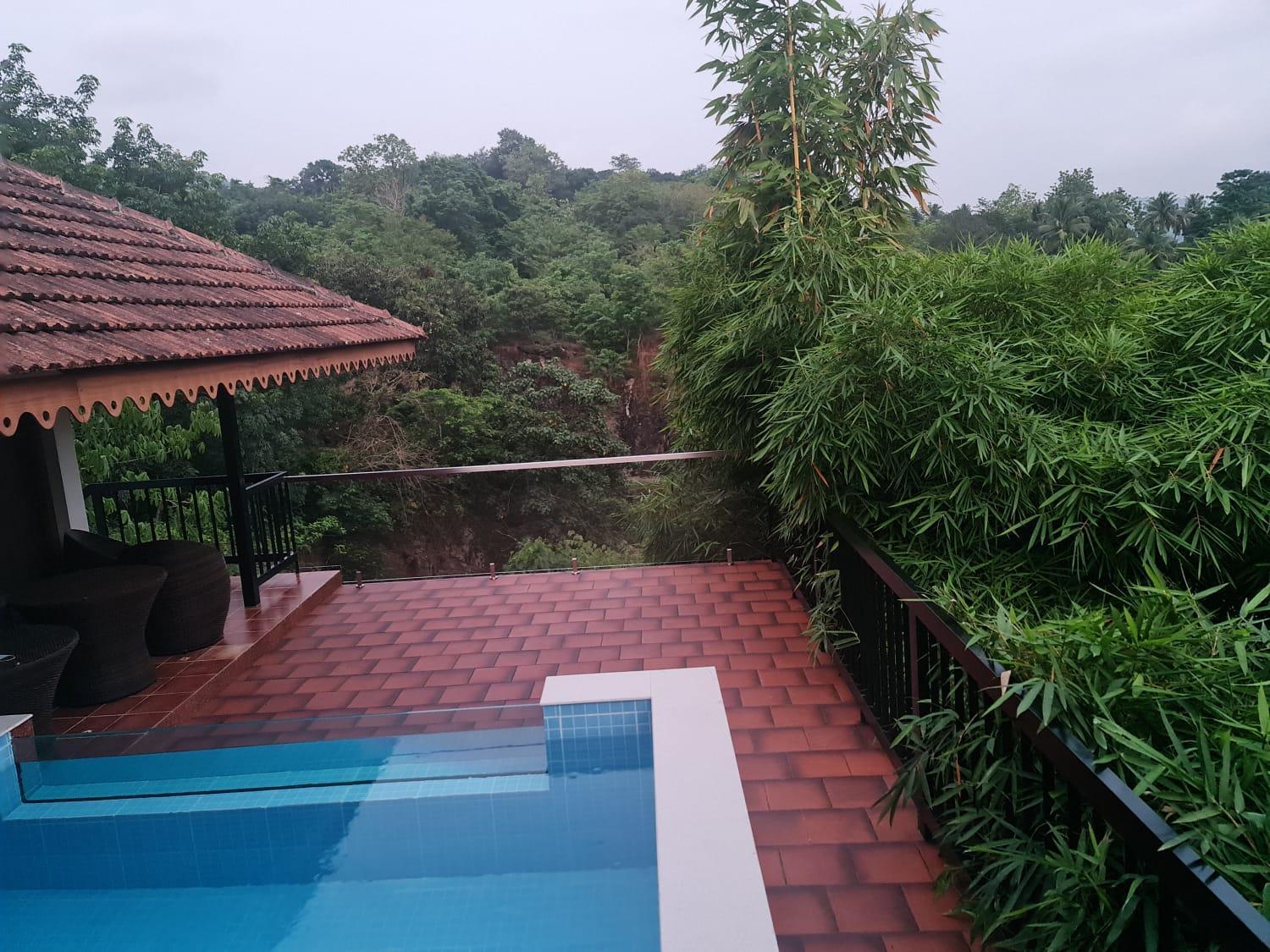 Athirapally Green Trees Athirappilly Exterior photo
